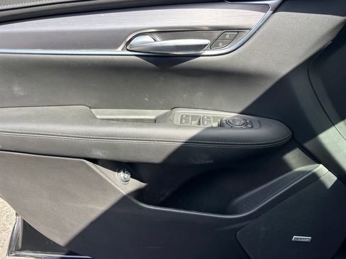 Used 2025 Cadillac XT5 Luxury FWD image 21
