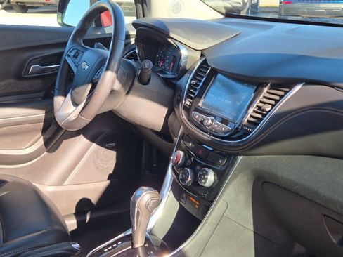 Used 2017 Chevrolet Trax Premier w/ Driver Confidence II Package image 9
