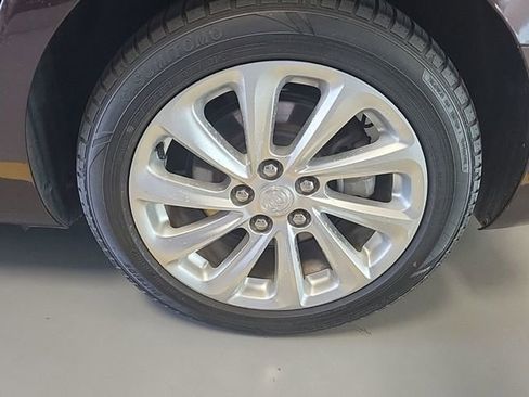 Used 2015 Buick LaCrosse Leather image 5