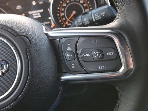 Certified 2022 Jeep Wrangler Unlimited Sahara image 22