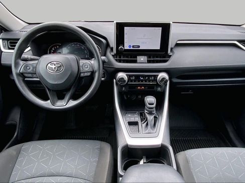 Used 2025 Toyota RAV4 XLE w/ Convenience Package FWD image 16