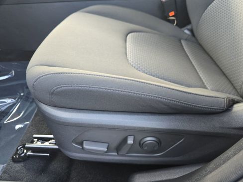 New 2026 Kia Sportage LX image 31