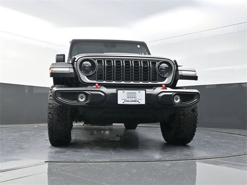 Used 2024 Jeep Wrangler Unlimited Rubicon w/ Convenience Group image 18