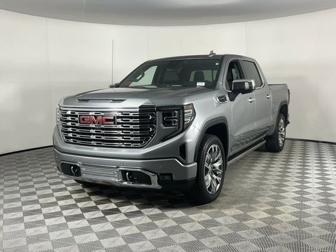 Used 2024 GMC Sierra 1500 Denali w/ Denali Reserve Package image 3