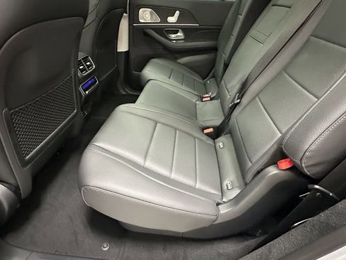 New 2026 Mercedes-Benz GLS 450 4MATIC image 23