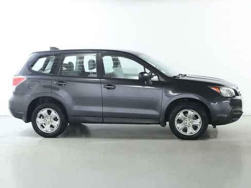 Used 2018 Subaru Forester 2.5i image 11