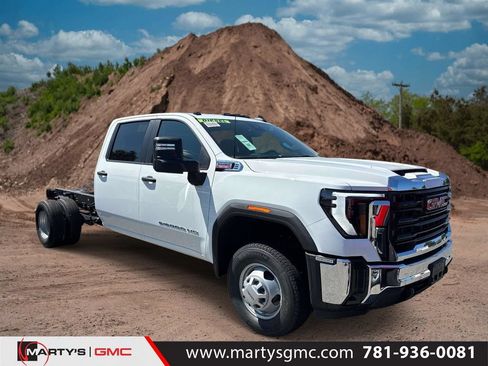 New 2026 GMC Sierra 3500 Pro w/ Convenience Package AWD/4WD image 1
