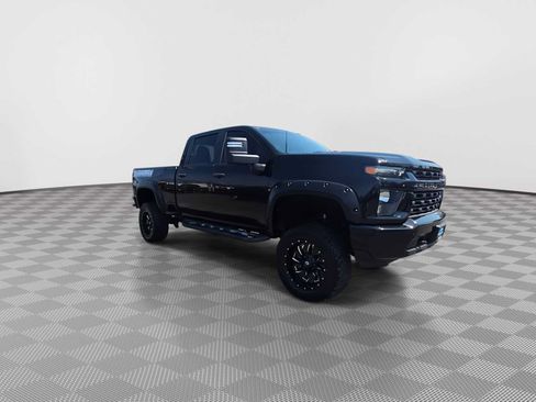 Used 2022 Chevrolet Silverado 2500 Custom w/ Custom Value Package AWD/4WD image 2