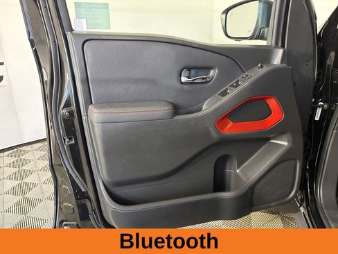 Used 2022 Nissan Frontier PRO-4X AWD/4WD image 8