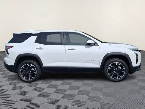 New 2026 Chevrolet Equinox LT w/ Safety and Technology Package image 5