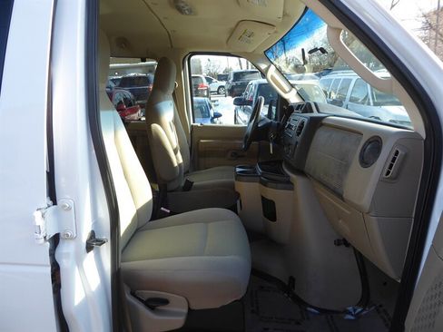 Used 2009 Ford E-350 and Econoline 350 XL image 21
