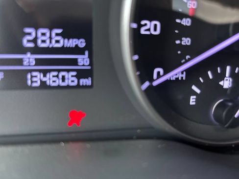 Used 2017 Hyundai Elantra SE FWD image 24