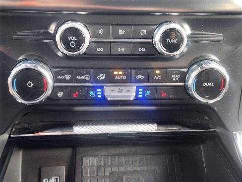 Used 2022 Ford F150 Platinum w/ Equipment Group 701A High AWD/4WD image 29
