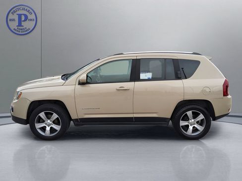 Used 2016 Jeep Compass High Altitude AWD/4WD image 4