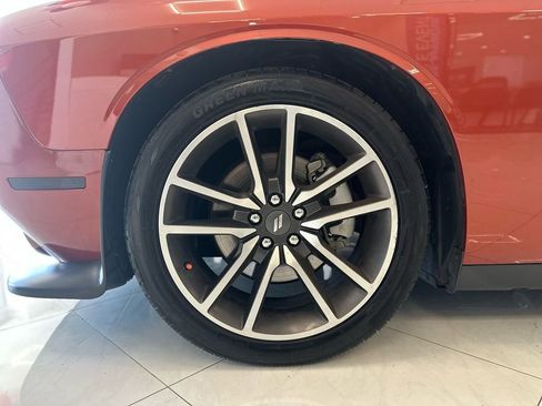 Used 2021 Dodge Challenger R/T w/ Plus Package image 39