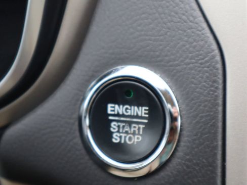 Used 2014 Ford Fusion SE w/ Equipment Group 202A FWD image 22