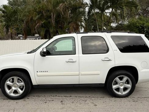 Used 2008 Chevrolet Tahoe LTZ w/ LTZ Preferred Equipment Group image 3