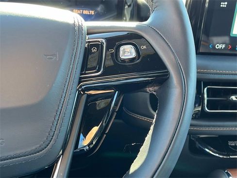 New 2025 Lincoln Aviator Black Label w/ Jet Appearance Package image 27