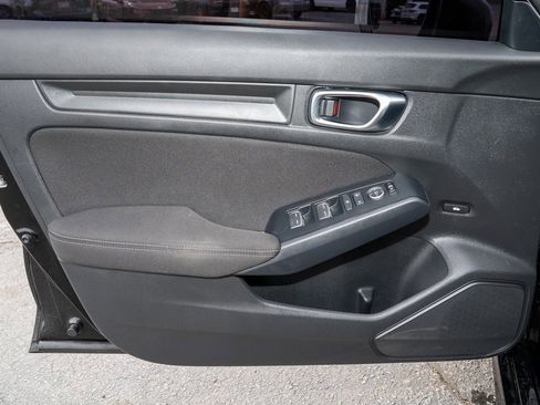 Used 2025 Honda Civic Sport image 10