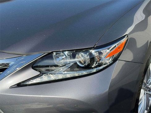 Used 2017 Lexus ES 350 image 9
