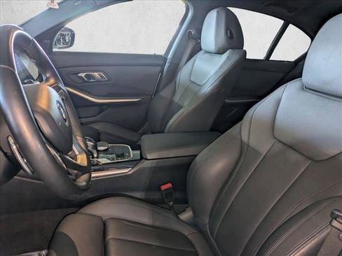 Used 2019 BMW 330i Sedan w/ Premium Package image 19
