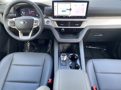 New 2026 Ford Explorer Active w/ Active Comfort Package RWD image 15