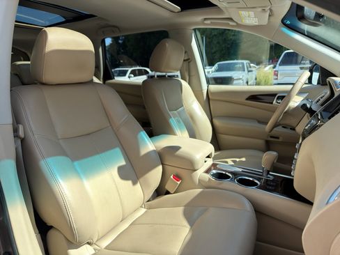 Used 2014 Nissan Pathfinder SL w/ SL Premium Package FWD image 22