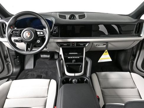 Certified 2026 Porsche Cayenne Coupe AWD/4WD image 20