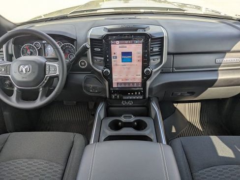 New 2026 RAM 2500 Big Horn AWD/4WD image 14