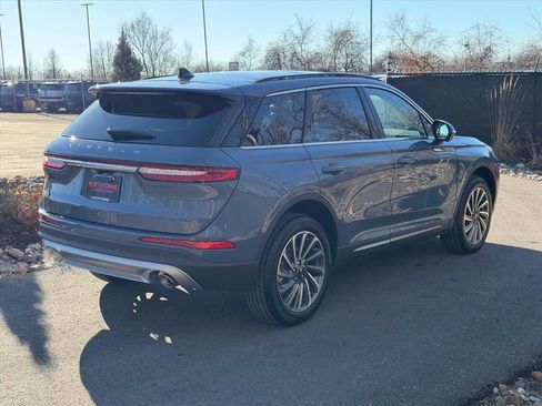 New 2026 Lincoln Corsair Reserve image 5