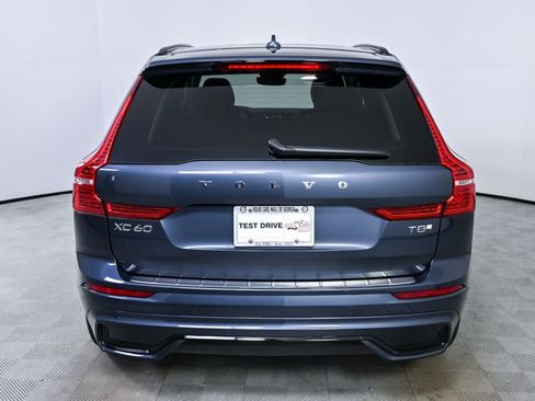 Certified 2025 Volvo XC60 T8 Ultra w/ Protection Package Premier image 31
