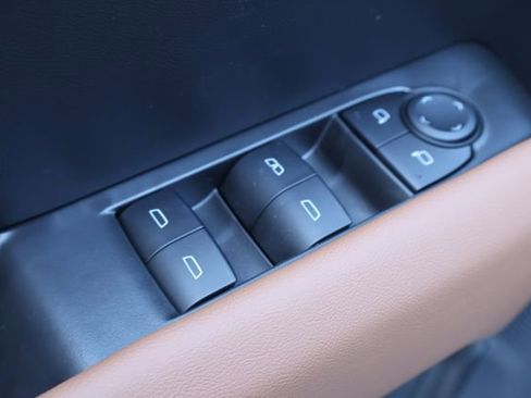 New 2026 GMC Canyon AT4 w/ AT4 Premium Package AWD/4WD image 12