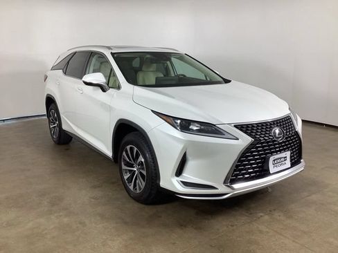 Used 2020 Lexus RX 350L Premium w/ Premium Package AWD/4WD image 3