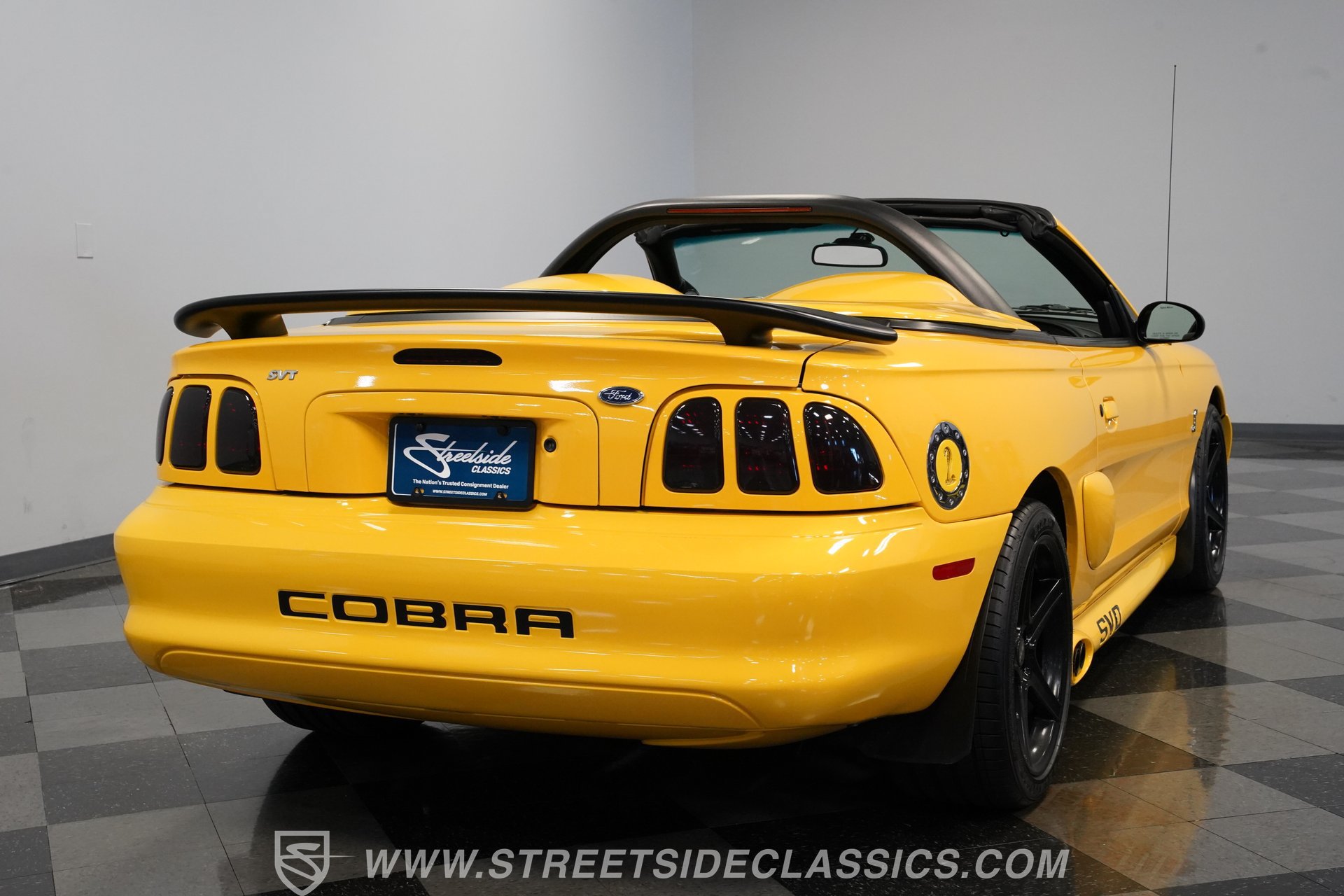 Used 1998 Ford Mustang Cobra RWD image 12
