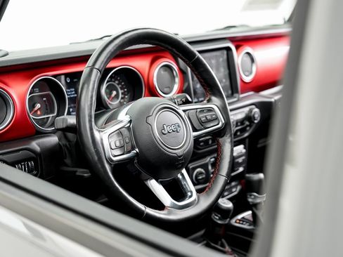 Used 2020 Jeep Gladiator Rubicon image 9