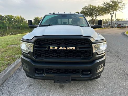 Used 2022 RAM 3500 Tradesman AWD/4WD image 9