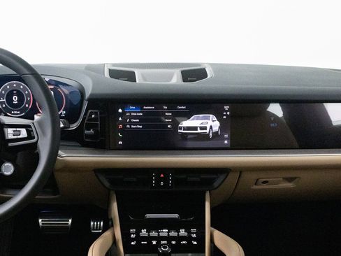New 2026 Porsche Cayenne AWD/4WD image 12