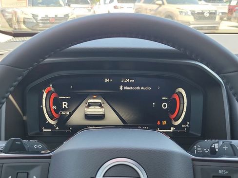 Used 2025 Nissan Rogue SL AWD/4WD image 18