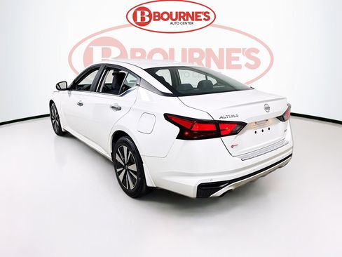 Used 2021 Nissan Altima 2.5 SV w/ SV Premium Package AWD/4WD image 9