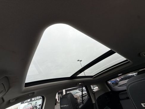 Used 2022 GMC Terrain Denali image 19