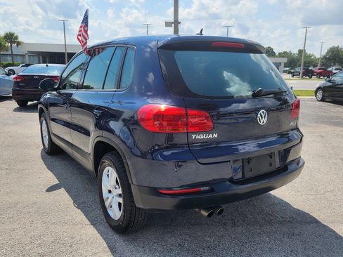 Used 2014 Volkswagen Tiguan S image 7
