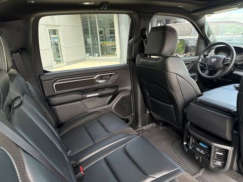 Used 2024 RAM 1500 Laramie AWD/4WD image 38