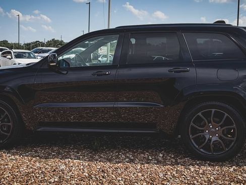 Used 2020 Jeep Grand Cherokee High Altitude AWD/4WD image 22
