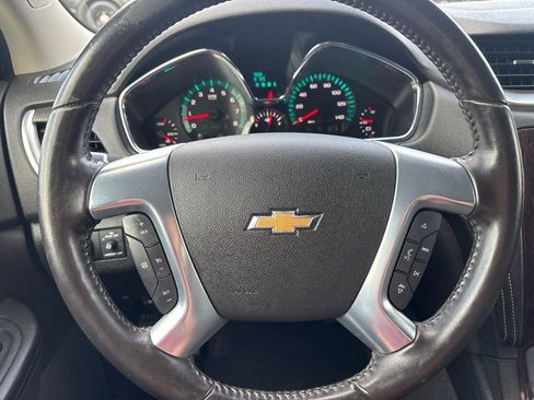Used 2017 Chevrolet Traverse LT image 14