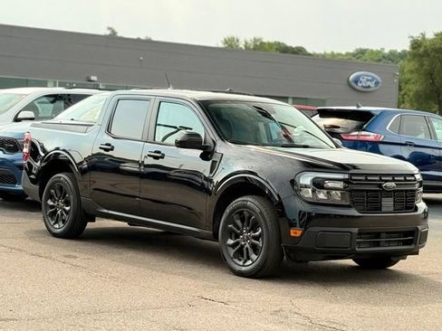 Used 2024 Ford Maverick Lariat w/ Black Appearance Package AWD/4WD image 29