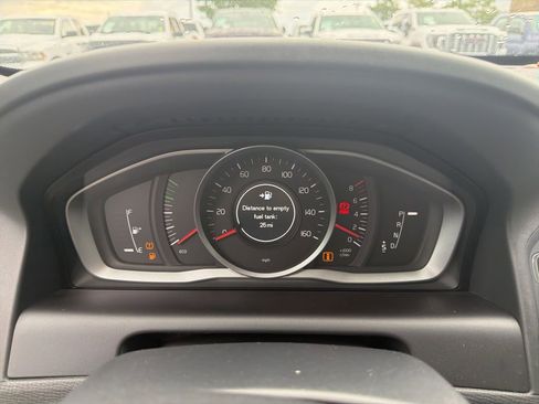 Used 2016 Volvo XC60 T5 w/ Proximity Package FWD image 21
