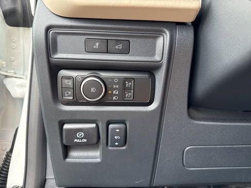 Used 2024 Ford Expedition Max Platinum AWD/4WD image 25