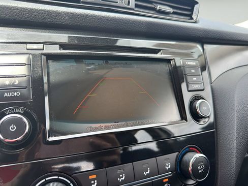 Used 2020 Nissan Rogue Sport S FWD image 26