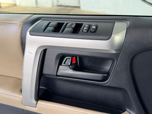 Used 2013 Toyota 4Runner Limited image 34