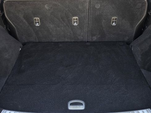 Used 2022 Genesis GV70 2.5T w/ Sport Prestige Package image 11